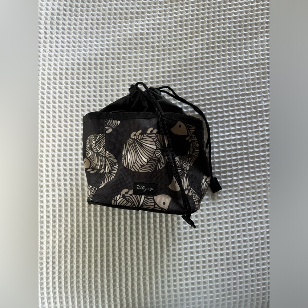 ThirtyOne Hedgehog design Cinch Bag/Organizer